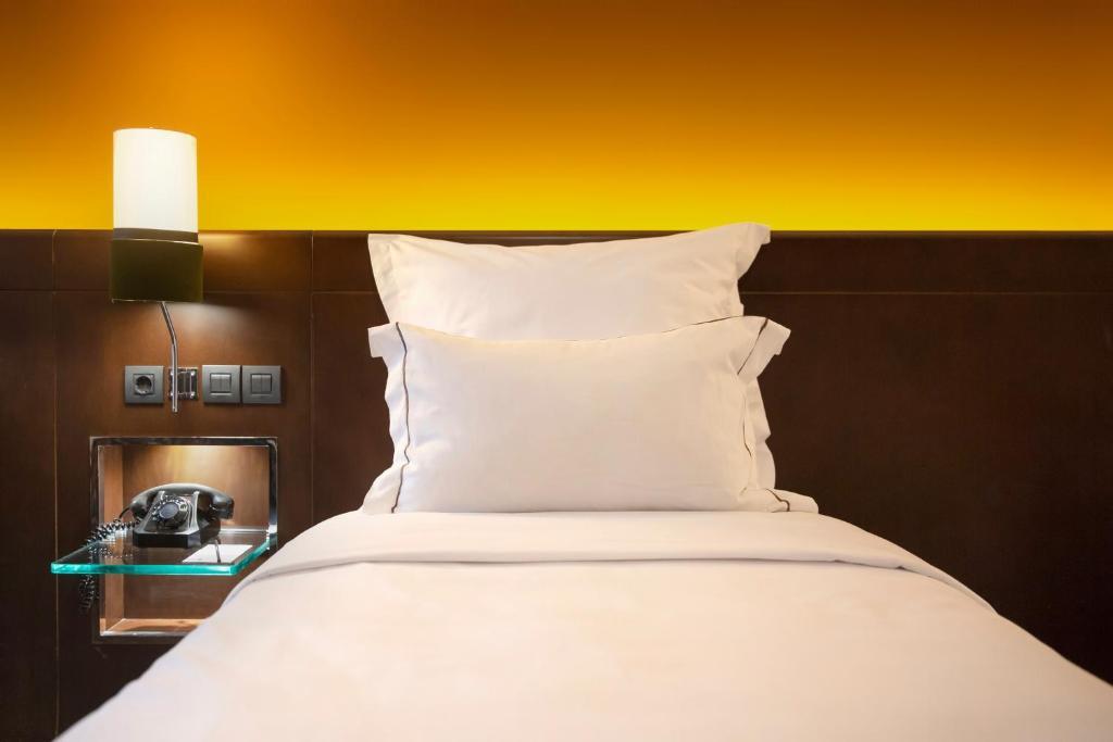 Brown Acropol, A Member Of Brown Hotels Athens Exterior photo