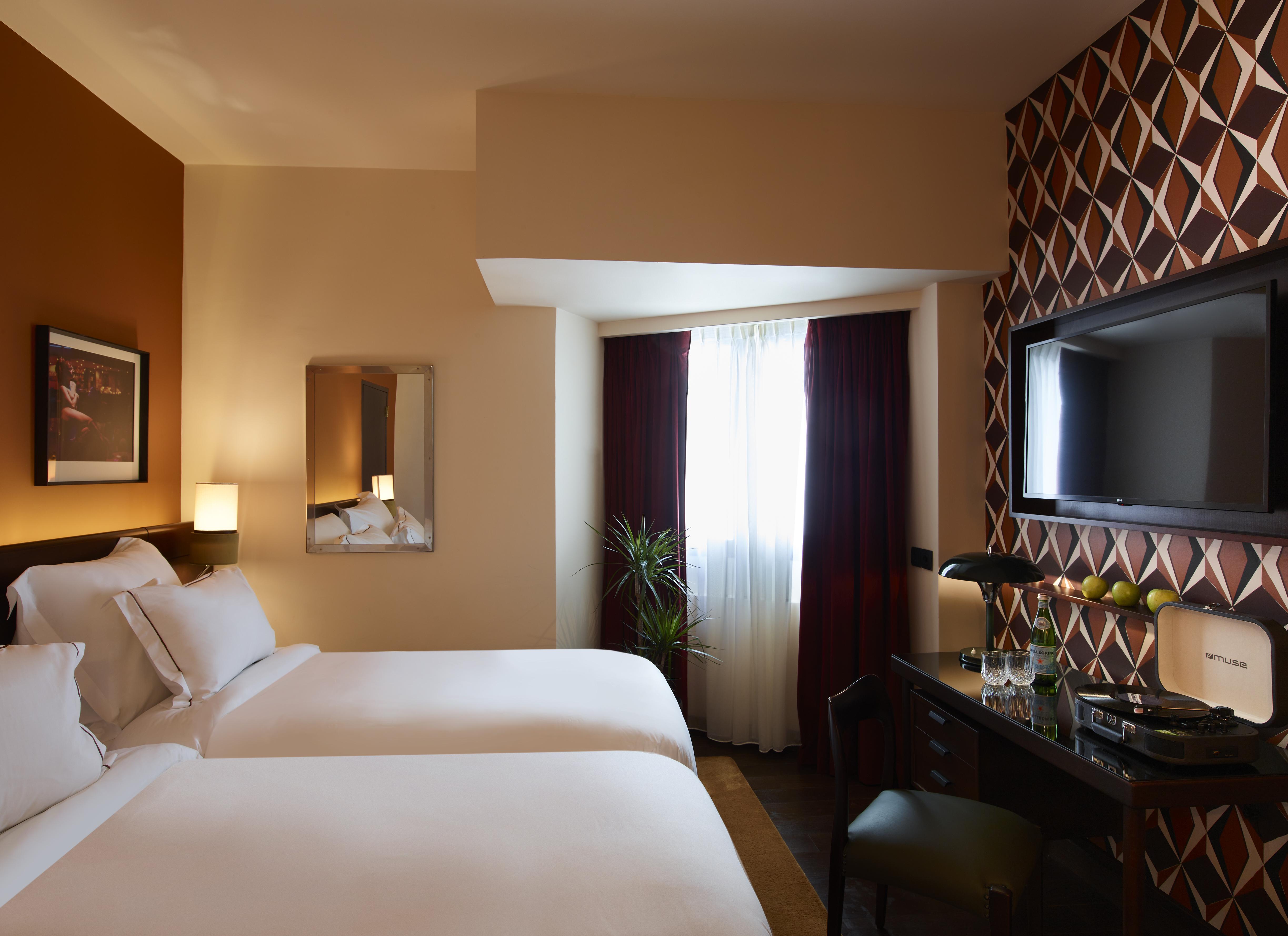 Brown Acropol, A Member Of Brown Hotels Athens Exterior photo